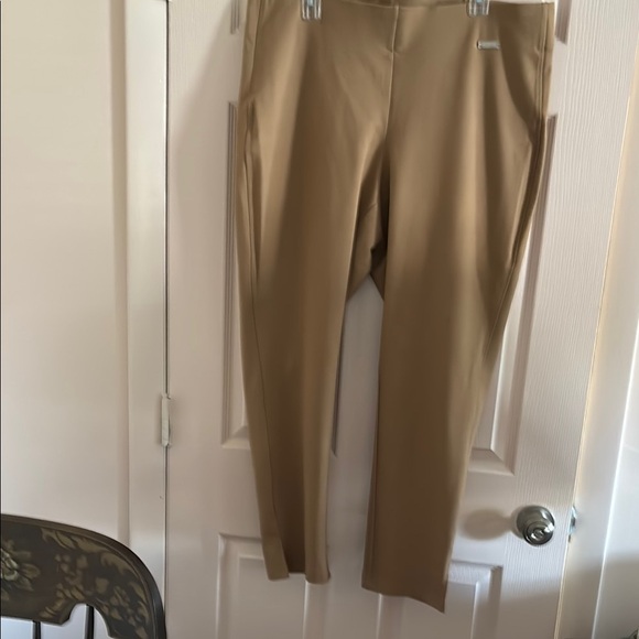 Rafaella Tan Fabric with Logo Tag - Picture 1 of 3